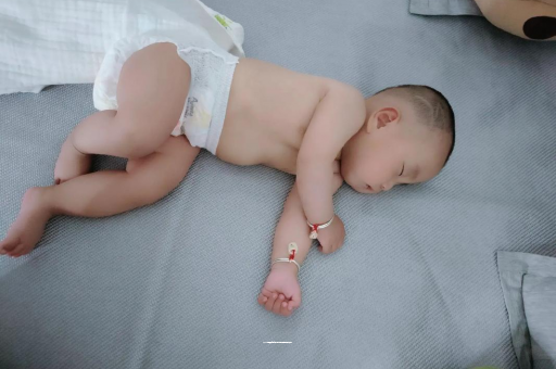 开平5岁宝宝身高体重标准