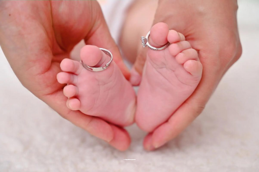 开平宝宝和宝贝哪个更爱